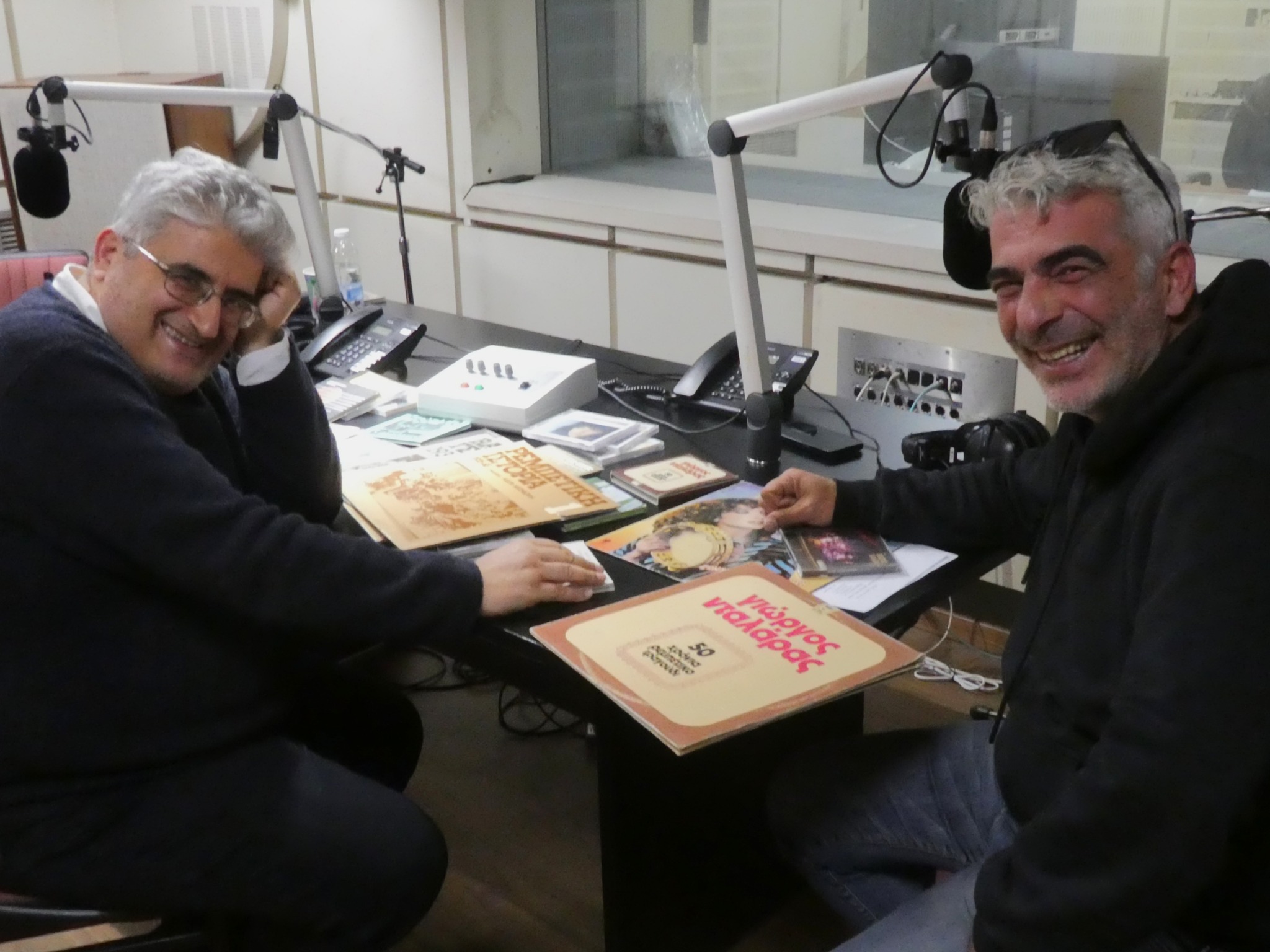 Ο Δημήτρης Μυστακίδης στον Γιώργο Τσάμπρα, στο Δεύτερο Πρόγραμμα