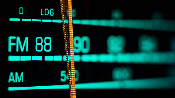 Οι πρώην «πειρατές» αναδιαμορφώνουν τον χάρτη των FM της Αθήνας