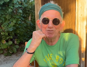 Ο Keith Richards δηλώνει ότι «νέα μουσική είναι καθ οδόν»