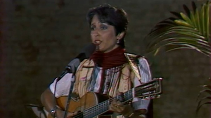 Η συναυλία που έδωσε η Joan Baez στο Ηράκλειο Κρήτης το 1983, στο site της ΕΡΤ
