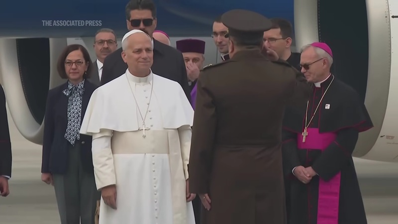 Η συνάντηση του Πάπα με τον Οικουμενικό Πατριάρχη στο Mega News