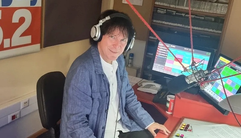 «Πάτησε» κορυφή στο σύνολο ο Sfera 102.2, μεγάλη άνοδος για τον Athens DeeJay 95.2